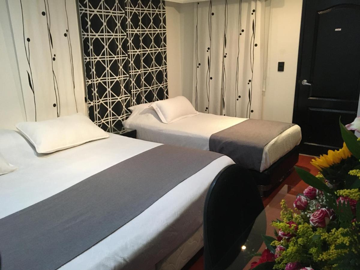Hotel Ejecutivo Embajada Богота Екстериор снимка
